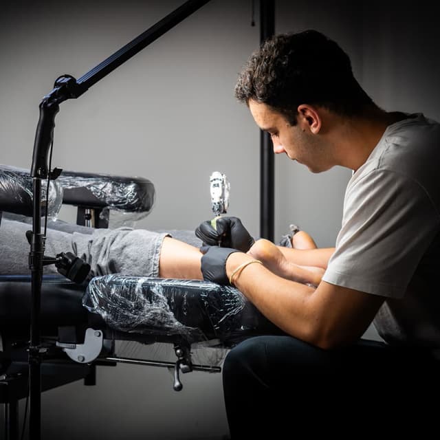 Estudio de tatuajes y piercings Icetattoo en Pontevedra